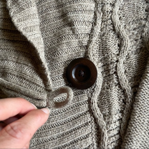Mossimo Cabled Cardigan - Tan, Size Small - Picture 2 of 5